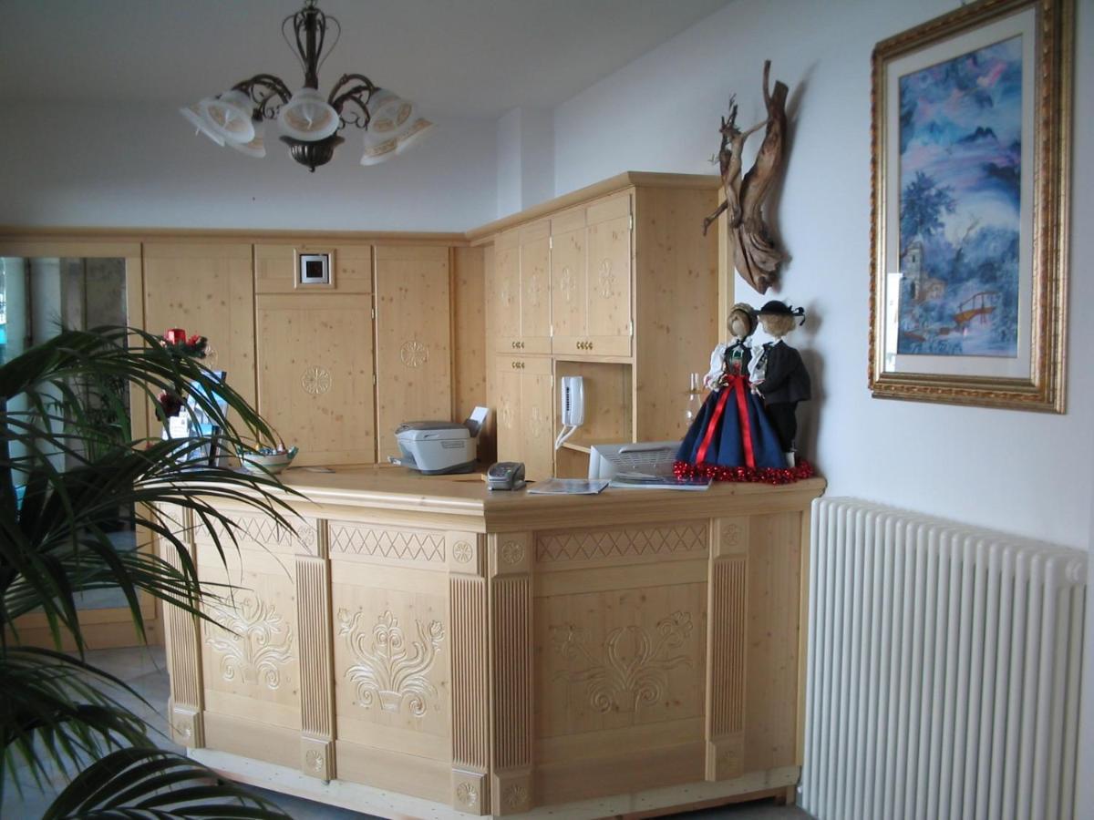 Hotel Dolomiti Di De Martin D Oscar Comelico Superiore Bagian luar foto