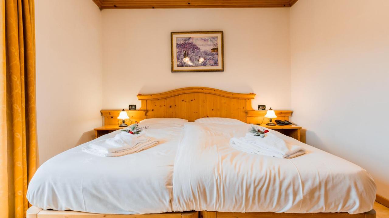 Hotel Dolomiti Di De Martin D Oscar Comelico Superiore Bagian luar foto